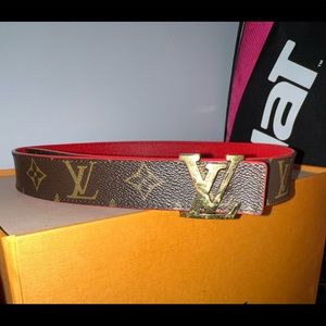 Reversible red and monogram Louis Vuitton belt